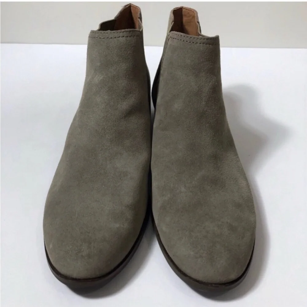 Frye Mallory Chelsea Suede Slip On Booties. Size 10.